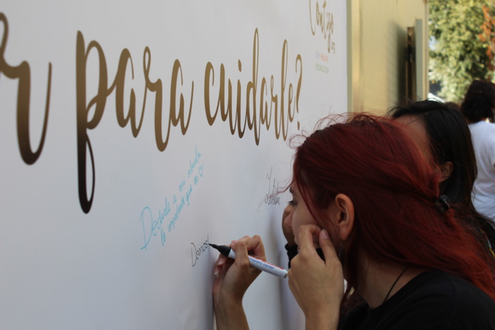 NOTA DE PRENSA: CIENTOS DE ASISTENTES AL MONKEY WEEK PUBLICAN Y COMPARTEN MENSAJES CON SU COMPROMISO POR EL CUIDADO EN UNA PIZARRA GIGANTE INSTALADA EN EL FESTIVAL NOTA DE PRENSA: CIENTOS DE ASISTENTES AL MONKEY WEEK PUBLICAN Y COMPARTEN MENSAJES CON SU COMPROMISO POR EL CUIDADO EN UNA PIZARRA GIGANTE INSTALADA EN EL FESTIVAL