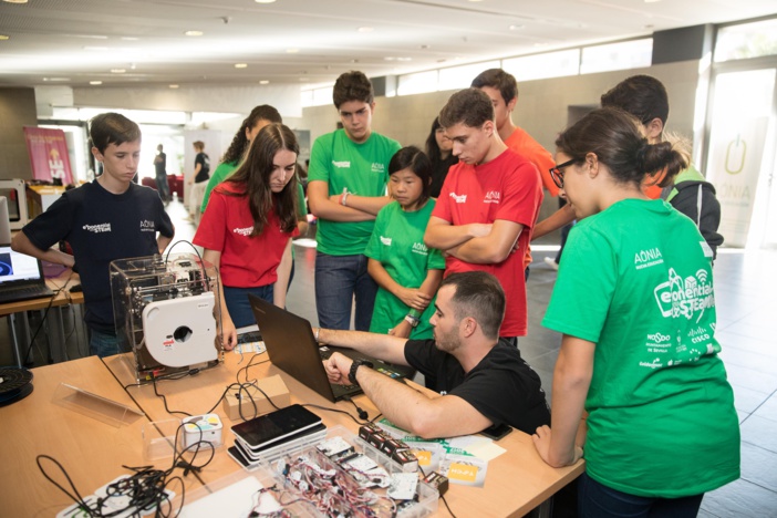 NOTA DE PRENSA: ESTUDIANTES SEVILLANOS DE SECUNDARIA IDEAN SOLUCIONES TECNOLÓGICAS DE VANGUARDIA PARA LOS PROBLEMAS DE AGUA Y MEDIO AMBIENTE QUE SEVILLA AFRONTARÁ EN LA PRÓXIMA DÉCADA NOTA DE PRENSA: ESTUDIANTES SEVILLANOS DE SECUNDARIA IDEAN SOLUCIONES TECNOLÓGICAS DE VANGUARDIA PARA LOS PROBLEMAS DE AGUA Y MEDIO AMBIENTE QUE SEVILLA AFRONTARÁ EN LA PRÓXIMA DÉCADA