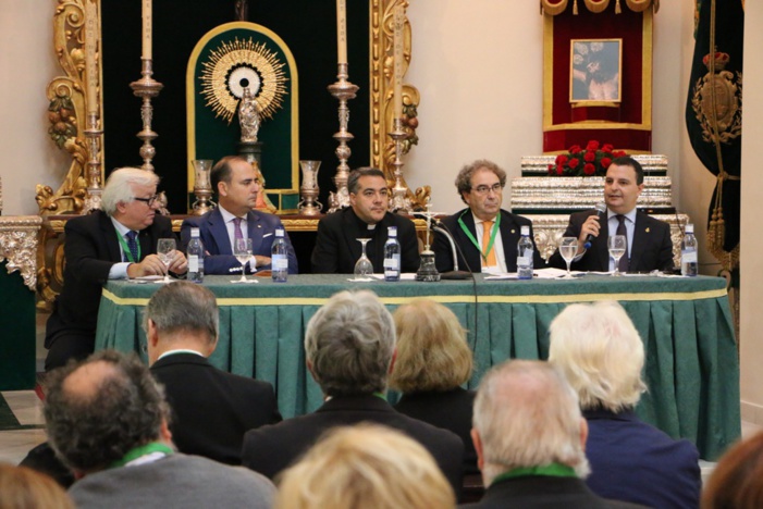 HERMANDADES E INSTITUCIONES SOCIALES DE SEVILLA REAFIRMAN EN EL PRIMER CONGRESO DE LA CARIDAD SU COMPROMISO PARA CONTINUAR DESARROLLANDO ACCIONES Y PROYECTOS SOLIDARIOS PARA LOS COLECTIVOS MÁS DESFAVORECIDOS DE LA SOCIEDAD HERMANDADES E INSTITUCIONES SOCIALES DE SEVILLA REAFIRMAN EN EL PRIMER CONGRESO DE LA CARIDAD SU COMPROMISO PARA CONTINUAR DESARROLLANDO ACCIONES Y PROYECTOS SOLIDARIOS PARA LOS COLECTIVOS MÁS DESFAVORECIDOS DE LA SOCIEDAD