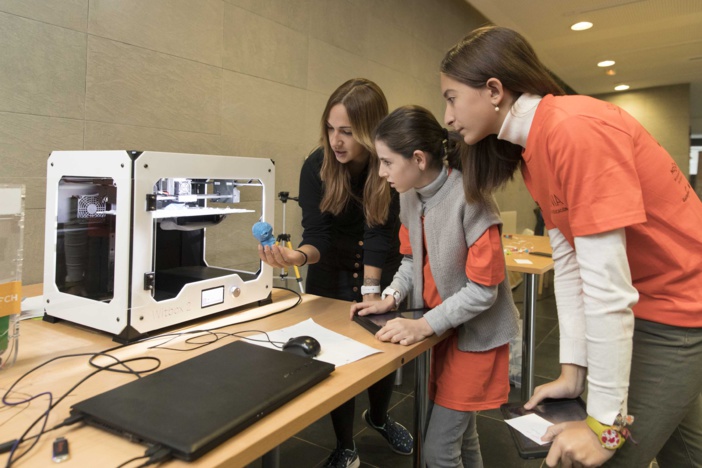 NOTA DE PRENSA: ESTUDIANTES SEVILLANOS DE SECUNDARIA IDEAN 5 SOLUCIONES TECNOLÓGICAS DE VANGUARDIA PARA LOS PROBLEMAS DE SALUD Y ALIMENTACIÓN QUE SEVILLA AFRONTARÁ EN LA PRÓXIMA DÉCADA NOTA DE PRENSA: ESTUDIANTES SEVILLANOS DE SECUNDARIA IDEAN 5 SOLUCIONES TECNOLÓGICAS DE VANGUARDIA PARA LOS PROBLEMAS DE SALUD Y ALIMENTACIÓN QUE SEVILLA AFRONTARÁ EN LA PRÓXIMA DÉCADA