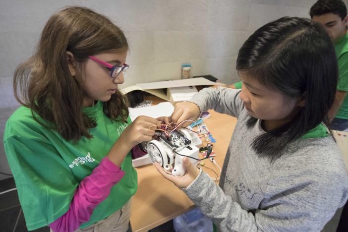 NOTA DE PRENSA: ESTUDIANTES SEVILLANOS DE SECUNDARIA IDEAN 5 SOLUCIONES TECNOLÓGICAS DE VANGUARDIA PARA LOS PROBLEMAS DE SALUD Y ALIMENTACIÓN QUE SEVILLA AFRONTARÁ EN LA PRÓXIMA DÉCADA NOTA DE PRENSA: ESTUDIANTES SEVILLANOS DE SECUNDARIA IDEAN 5 SOLUCIONES TECNOLÓGICAS DE VANGUARDIA PARA LOS PROBLEMAS DE SALUD Y ALIMENTACIÓN QUE SEVILLA AFRONTARÁ EN LA PRÓXIMA DÉCADA