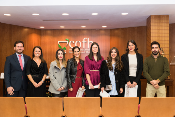 EL COLEGIO DE FARMACÉUTICOS DE HUELVA ABRE SUS PUERTAS A 26 NUEVOS COLEGIADOS, QUE REFUERZAN LA CONDICIÓN DE LA CORPORACIÓN FARMACÉUTICA ONUBENSE COMO UNA DE LAS MÁS JÓVENES DE ESPAÑA EL COLEGIO DE FARMACÉUTICOS DE HUELVA ABRE SUS PUERTAS A 26 NUEVOS COLEGIADOS, QUE REFUERZAN LA CONDICIÓN DE LA CORPORACIÓN FARMACÉUTICA ONUBENSE COMO UNA DE LAS MÁS JÓVENES DE ESPAÑA