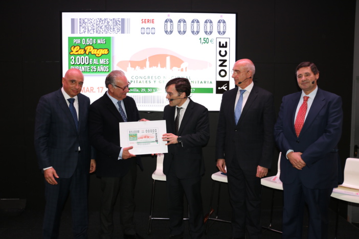 Gestores sanitarios apuestan por organizar los procesos en torno al paciente, huyendo del hospitalocentrismo Gestores sanitarios apuestan por organizar los procesos en torno al paciente, huyendo del hospitalocentrismo