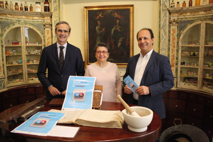 Las farmacias gaditanas concienciarán sobre el correcto uso de antibióticos para evitar la aparición de resistencias bacterianas Las farmacias gaditanas concienciarán sobre el correcto uso de antibióticos para evitar la aparición de resistencias bacterianas