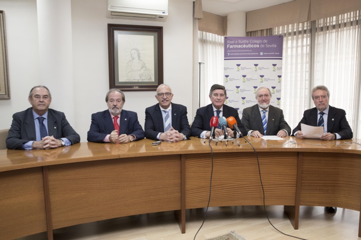 Los colegios de Médicos y Farmacéuticos de Sevilla liderarán el desarrollo y pilotaje de la e-receta privada Los colegios de Médicos y Farmacéuticos de Sevilla liderarán el desarrollo y pilotaje de la e-receta privada