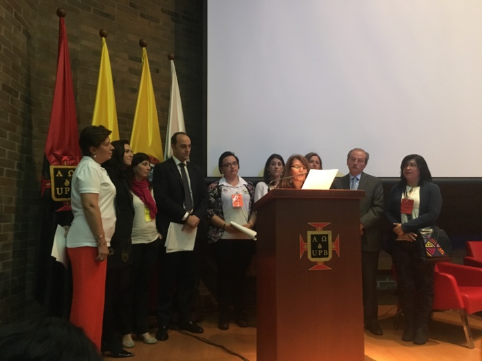 NOTA DE PRENSA: EL MODELO SEVILLANO DE LA FUNDACIÓN NEW HEALTH PARA CREAR REDES DE VOLUNTARIOS PARA CUIDAR A ENFERMOS Y DEPENDIENTES REVOLUCIONA COLOMBIA