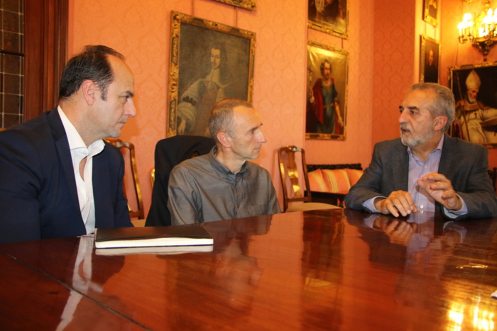 NOTA DE PRENSA: LA PUBLIC HEALTH AND PALLIATIVE CARE INTERNATIONAL DESTACA A SEVILLA COMO EJEMPLO DE UNA CIUDAD COMPROMETIDA CON EL CUIDADO DE LAS PERSONAS CON ENFERMEDAD AVANZADA Y/O AL FINAL DE LA VIDA NOTA DE PRENSA: LA PUBLIC HEALTH AND PALLIATIVE CARE INTERNATIONAL DESTACA A SEVILLA COMO EJEMPLO DE UNA CIUDAD COMPROMETIDA CON EL CUIDADO DE LAS PERSONAS CON ENFERMEDAD AVANZADA Y/O AL FINAL DE LA VIDA