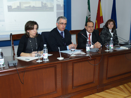 EMPRESARIOS FABRICANTES DE ESTRUCTURAS DE MADERA SE REÚNEN EN CEMER PARA ASOCIARSE Y DIFUNDIR LAS BONDADES DE ESTE MATERIAL EN LA CONSTRUCCIÓN EMPRESARIOS FABRICANTES DE ESTRUCTURAS DE MADERA SE REÚNEN EN CEMER PARA ASOCIARSE Y DIFUNDIR LAS BONDADES DE ESTE MATERIAL EN LA CONSTRUCCIÓN
