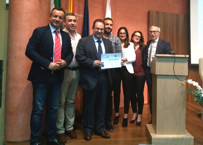 La Escuela Andaluza de Salud Pública reconoce una nueva iniciativa de la farmacia andaluza para asistir a pacientes ante posibles problemas o dudas con nuevos medicamentos prescritos La Escuela Andaluza de Salud Pública reconoce una nueva iniciativa de la farmacia andaluza para asistir a pacientes ante posibles problemas o dudas con nuevos medicamentos prescritos