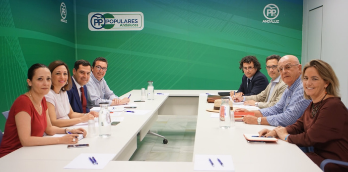 NOTA DE PRENSA: FERAGUA TRASLADA AL PRESIDENTE DEL PP ANDALUZ LAS DEMANDAS Y RETOS DEL REGADÍO EN ANDALUCÍA NOTA DE PRENSA: FERAGUA TRASLADA AL PRESIDENTE DEL PP ANDALUZ LAS DEMANDAS Y RETOS DEL REGADÍO EN ANDALUCÍA