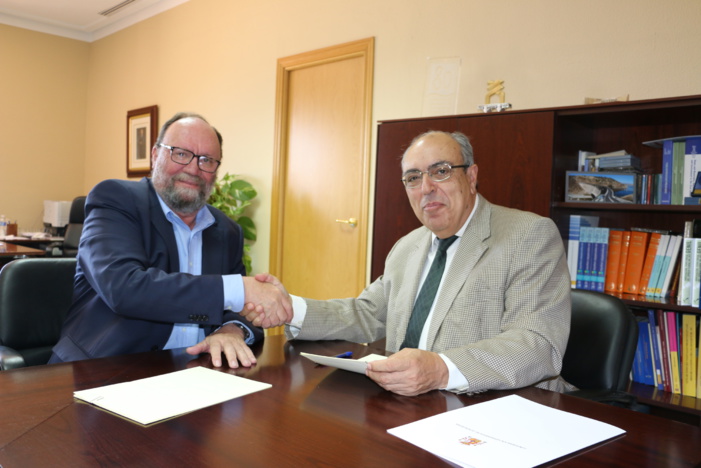 NOTA DE PRENSA: LA CONFEDERACIÓN HIDROGRÁFICA DEL GUADALQUIVIR Y EL INSTITUTO GEOLÓGICO Y MINERO DE ESPAÑA FIRMAN UN ACUERDO PARA INVESTIGAR Y ACTUALIZAR LAS MASAS DE AGUAS SUBTERRÁNEAS ANTE EL PLAN HIDROLÓGICO 2017-2018 NOTA DE PRENSA: LA CONFEDERACIÓN HIDROGRÁFICA DEL GUADALQUIVIR Y EL INSTITUTO GEOLÓGICO Y MINERO DE ESPAÑA FIRMAN UN ACUERDO PARA INVESTIGAR Y ACTUALIZAR LAS MASAS DE AGUAS SUBTERRÁNEAS ANTE EL PLAN HIDROLÓGICO 2017-2018