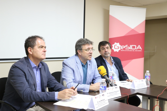 La prevalencia de la coinfección activa del virus de la hepatitis C en personas con VIH en España se ha reducido casi un 50% en un año gracias a los antivirales de acción directa La prevalencia de la coinfección activa del virus de la hepatitis C en personas con VIH en España se ha reducido casi un 50% en un año gracias a los antivirales de acción directa
