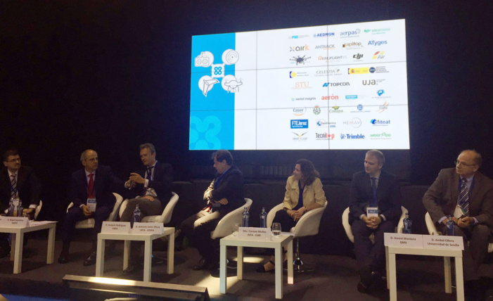 CATEC PRESENTA SU EXPERIENCIA Y CAPACIDADES TECNOLÓGICAS EN EL SECTOR DE LOS DRONES EN LA FERIA HiDRONE, EL PRIMER ENCUENTRO DE TECNOLOGÍAS DE ESTE ÁMBITO EN ANDALUCÍA CATEC PRESENTA SU EXPERIENCIA Y CAPACIDADES TECNOLÓGICAS EN EL SECTOR DE LOS DRONES EN LA FERIA HiDRONE, EL PRIMER ENCUENTRO DE TECNOLOGÍAS DE ESTE ÁMBITO EN ANDALUCÍA