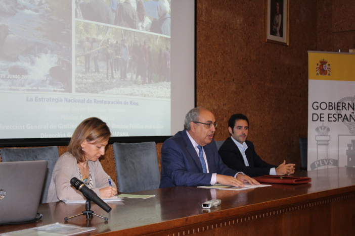 NOTA DE PRENSA: LA CONFEDERACIÓN HIDROGRÁFICA DEL GUADALQUIVIR INICIA MAÑANA EN GRANADA EL PROYECTO DE RESTAURACIÓN FLUVIAL EN LAS CUENCAS ALTAS DEL GENIL Y GUADIANA MENOR NOTA DE PRENSA: LA CONFEDERACIÓN HIDROGRÁFICA DEL GUADALQUIVIR INICIA MAÑANA EN GRANADA EL PROYECTO DE RESTAURACIÓN FLUVIAL EN LAS CUENCAS ALTAS DEL GENIL Y GUADIANA MENOR