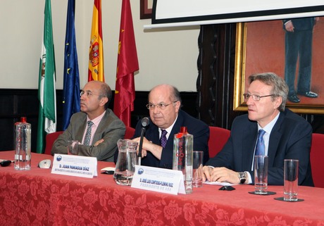 ASA RECLAMA UN MAYOR PROTAGONISMO DEL SECTOR DE ABASTECIMIENTO DEL AGUA EN LA FASE DE TRAMITACIÓN  DE LA NUEVA LEY DE AGUAS DE ANDALUCÍA ASA RECLAMA UN MAYOR PROTAGONISMO DEL SECTOR DE ABASTECIMIENTO DEL AGUA EN LA FASE DE TRAMITACIÓN  DE LA NUEVA LEY DE AGUAS DE ANDALUCÍA