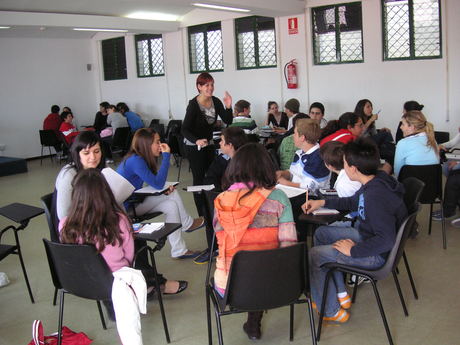 SALTERAS DESARROLLA UN PROGRAMA DE MEDIACIÓN ESCOLAR, PIONERO EN LA PROVINCIA DE SEVILLA, PARA EVITAR CONFLICTOS ENTRE LOS JÓVENES SALTERAS DESARROLLA UN PROGRAMA DE MEDIACIÓN ESCOLAR, PIONERO EN LA PROVINCIA DE SEVILLA, PARA EVITAR CONFLICTOS ENTRE LOS JÓVENES