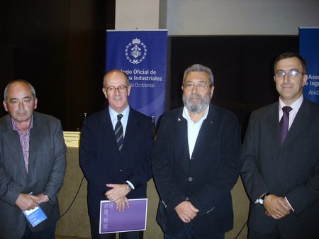 CÁNDIDO MÉNDEZ APUESTA POR LA CONCIENCIACIÓN SOCIAL PARA EL APROVECHAMIENTO DEL ACTUAL SISTEMA DE LA ENERGÍA NUCLEAR ESPAÑOL EN UN NUEVO MODELO ENERGÉTICO CÁNDIDO MÉNDEZ APUESTA POR LA CONCIENCIACIÓN SOCIAL PARA EL APROVECHAMIENTO DEL ACTUAL SISTEMA DE LA ENERGÍA NUCLEAR ESPAÑOL EN UN NUEVO MODELO ENERGÉTICO