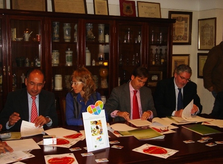 LA FARMACIA ONUBENSE FOMENTARÁ ENTRE LOS CIUDADANOS LA CULTURA DE LA DONACIÓN DE ÓRGANOS LA FARMACIA ONUBENSE FOMENTARÁ ENTRE LOS CIUDADANOS LA CULTURA DE LA DONACIÓN DE ÓRGANOS