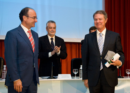 INERCO RECIBE EL PREMIO ANDALUZ A LA EXCELENCIA EMPRESARIAL POR SU APORTACIÓN A LA INNOVACIÓN Y MODERNIZACIÓN DEL SECTOR INDUSTRIAL EN ANDALUCÍA INERCO RECIBE EL PREMIO ANDALUZ A LA EXCELENCIA EMPRESARIAL POR SU APORTACIÓN A LA INNOVACIÓN Y MODERNIZACIÓN DEL SECTOR INDUSTRIAL EN ANDALUCÍA