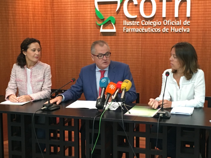 El Colegio de Farmacéuticos de Huelva se suma a la Red Andaluza de Servicios Sanitarios y Espacios Libres de Humo El Colegio de Farmacéuticos de Huelva se suma a la Red Andaluza de Servicios Sanitarios y Espacios Libres de Humo