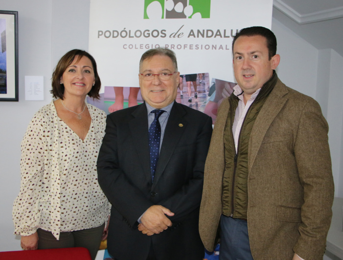 El Colegio Profesional de Andalucía y FADA piden la inclusión de podólogos en las unidades de Pie Diabético de los hospitales públicos andaluces El Colegio Profesional de Andalucía y FADA piden la inclusión de podólogos en las unidades de Pie Diabético de los hospitales públicos andaluces