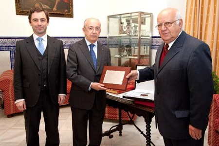 MANUEL DEL VALLE, SOCIO DE HONOR DE LA ASOCIACIÓN 'REY GUERRERO' DE ANTIGUOS ALUMNOS DEL COLEGIO DE SAN FRANCISCO DE PAULA MANUEL DEL VALLE, SOCIO DE HONOR DE LA ASOCIACIÓN 'REY GUERRERO' DE ANTIGUOS ALUMNOS DEL COLEGIO DE SAN FRANCISCO DE PAULA