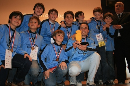 120 NIÑOS PARTICIPAN EN EL FIRST LEGO LEAGUE, ORGANIZADO POR GEOLIT 120 NIÑOS PARTICIPAN EN EL FIRST LEGO LEAGUE, ORGANIZADO POR GEOLIT