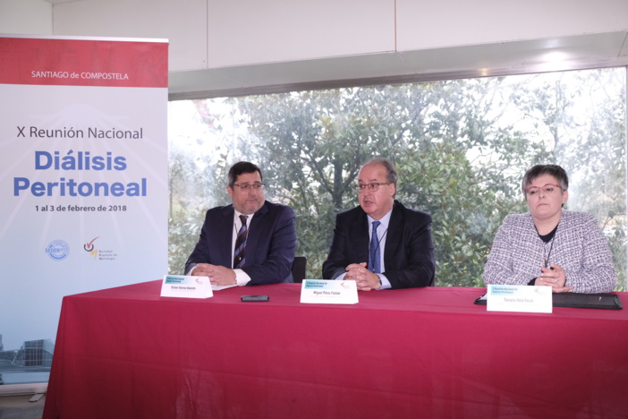 LA DIÁLISIS PERITONEAL COMO TRATAMIENTO INICIAL PARA LOS ENFERMOS RENALES CRECIÓ UN 30% EN LA ÚLTIMA DÉCADA EN ESPAÑA LA DIÁLISIS PERITONEAL COMO TRATAMIENTO INICIAL PARA LOS ENFERMOS RENALES CRECIÓ UN 30% EN LA ÚLTIMA DÉCADA EN ESPAÑA