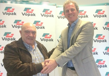 EL CLUB DE ATLETISMO BAHÍA DE ALGECIRAS Y VOPAK TERMINAL ALGECIRAS RENUEVAN EL ACUERDO DE COLABORACIÓN TRAS OCHO AÑOS EL CLUB DE ATLETISMO BAHÍA DE ALGECIRAS Y VOPAK TERMINAL ALGECIRAS RENUEVAN EL ACUERDO DE COLABORACIÓN TRAS OCHO AÑOS