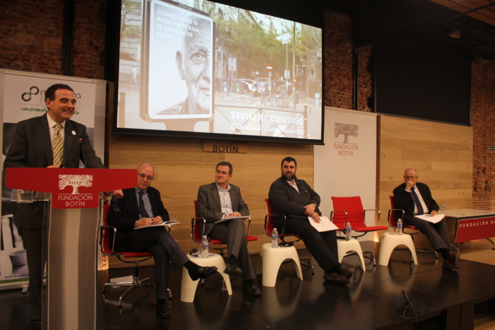 NOTA DE PRENSA: RAFAEL MOTA: “LA CREACIÓN DE COMUNIDADES COMPASIVAS ADQUIERE SU SENTIDO Y POTENCIAL DENTRO DE UN MODELO DE ATENCIÓN INTEGRADA Y CENTRADA EN LA PERSONA” NOTA DE PRENSA: RAFAEL MOTA: “LA CREACIÓN DE COMUNIDADES COMPASIVAS ADQUIERE SU SENTIDO Y POTENCIAL DENTRO DE UN MODELO DE ATENCIÓN INTEGRADA Y CENTRADA EN LA PERSONA”