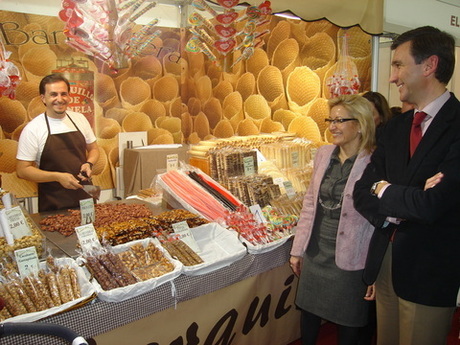 SALTERAS INAUGURA LA DÉCIMA EDICIÓN DE SU FERIA “SALTERAS DEMUESTRA”, CON UNA DESTACADA REPRESENTACIÓN EMPRESARIAL DE LA COMARCA DEL ALJARAFE SALTERAS INAUGURA LA DÉCIMA EDICIÓN DE SU FERIA “SALTERAS DEMUESTRA”, CON UNA DESTACADA REPRESENTACIÓN EMPRESARIAL DE LA COMARCA DEL ALJARAFE