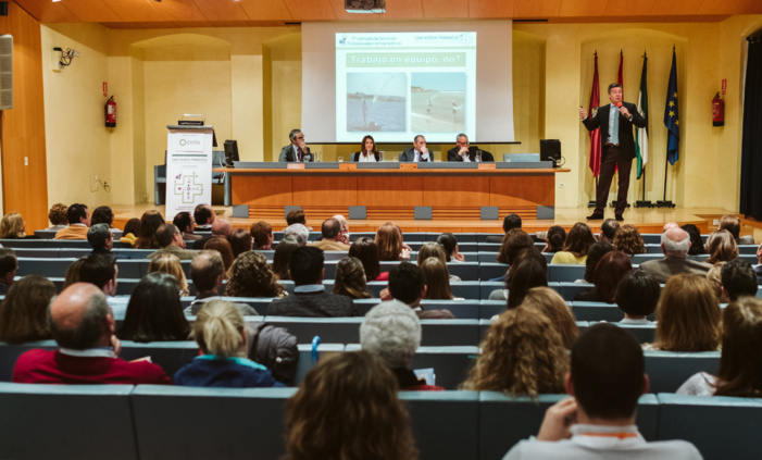 Formación, evidencia científica y comunicación, pilares para la implantación y consolidación de servicios profesionales sanitarios en la oficina de farmacia Formación, evidencia científica y comunicación, pilares para la implantación y consolidación de servicios profesionales sanitarios en la oficina de farmacia