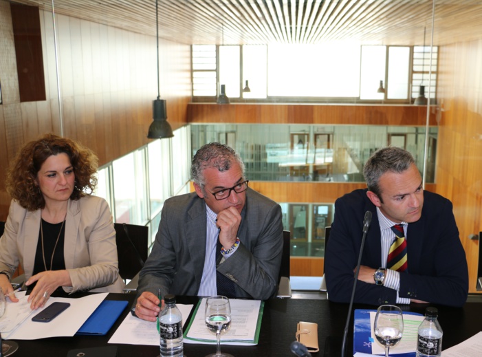 LA FUNDACIÓN HÉLICE SE REFUERZA CON LA PRESIDENCIA DEL CONSEJERO DE EMPLEO EMPRESA Y COMERCIO, Y LA VICEPRESIDENCIA DE AIRBUS LA FUNDACIÓN HÉLICE SE REFUERZA CON LA PRESIDENCIA DEL CONSEJERO DE EMPLEO EMPRESA Y COMERCIO, Y LA VICEPRESIDENCIA DE AIRBUS