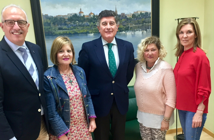 La farmacia sevillana refuerza su atención a las personas con fibromialgia La farmacia sevillana refuerza su atención a las personas con fibromialgia