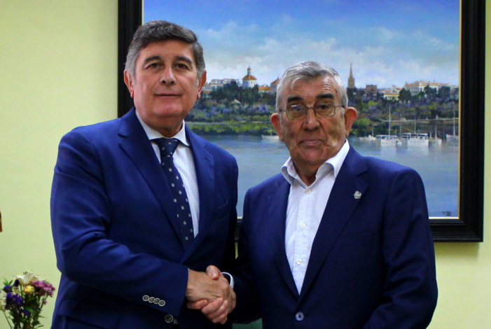 El Colegio de Farmacéuticos de Sevilla se une al Proyecto Boticarios para fomentar la participación del farmacéutico en acciones de cooperación y ayuda humanitaria en el ámbito de la farmacia El Colegio de Farmacéuticos de Sevilla se une al Proyecto Boticarios para fomentar la participación del farmacéutico en acciones de cooperación y ayuda humanitaria en el ámbito de la farmacia