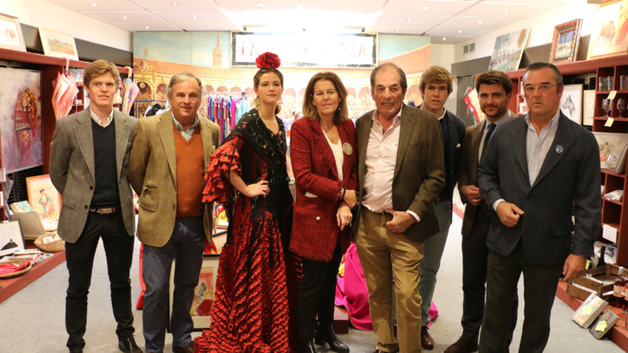 TOREROS Y EMPRESARIOS TAURINOS MUESTRAN SU APOYO AL RASTRILLO DE NUEVO FUTURO SEVILLA TOREROS Y EMPRESARIOS TAURINOS MUESTRAN SU APOYO AL RASTRILLO DE NUEVO FUTURO SEVILLA