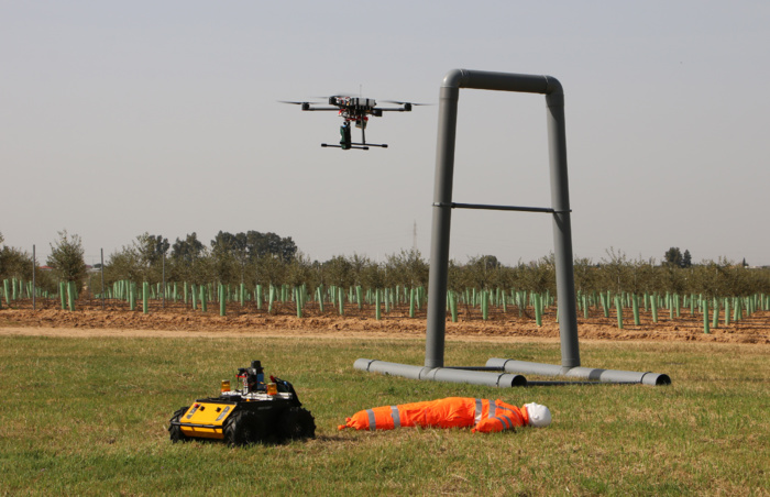 Universidades y centros de investigación internacionales prueban en un torneo en Sevilla sus robots innovadores para el uso en situaciones de emergencias Universidades y centros de investigación internacionales prueban en un torneo en Sevilla sus robots innovadores para el uso en situaciones de emergencias