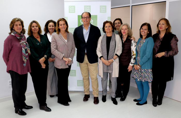 El pintor Beltrán Román realizará el cartel del Rastrillo de Nuevo Futuro Sevilla de 2020 El pintor Beltrán Román realizará el cartel del Rastrillo de Nuevo Futuro Sevilla de 2020