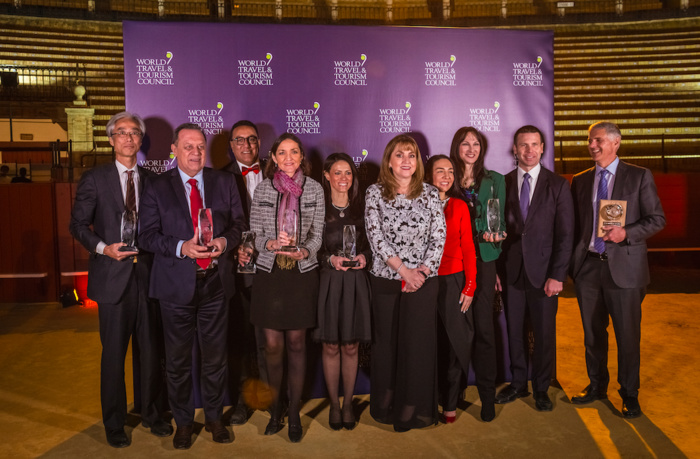 Cumbre Mundial de Turismo: LA MINISTRA DE INDUSTRIA, COMERCIO Y TURISMO, REYES MAROTO, RECOGE EL PREMIO GLOBAL CHAMPION DE INNOVACIÓN Y DESARROLLO TECNOLÓGICO EN LA CUMBRE MUNDIAL DEL TURISMO DE SEVILLA Cumbre Mundial de Turismo: LA MINISTRA DE INDUSTRIA, COMERCIO Y TURISMO, REYES MAROTO, RECOGE EL PREMIO GLOBAL CHAMPION DE INNOVACIÓN Y DESARROLLO TECNOLÓGICO EN LA CUMBRE MUNDIAL DEL TURISMO DE SEVILLA