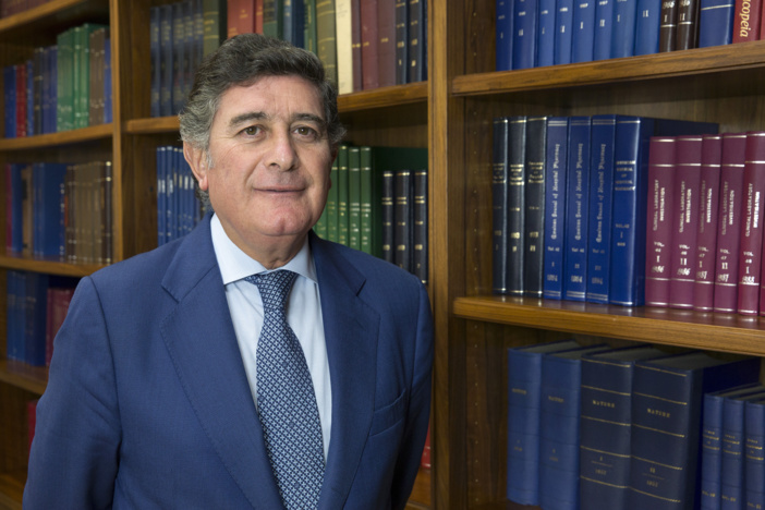 Manuel Pérez Fernández, reelegido presidente del Colegio de Farmacéuticos de Sevilla