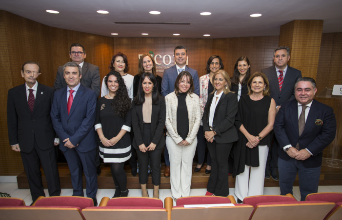 La nueva Junta de Gobierno del Colegio de Farmacéuticos de Huelva, presidida por Jorge Juan García Maestre, toma posesión de sus cargos