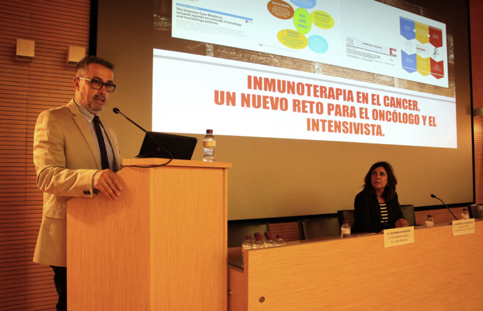 Médicos de UCI y oncólogos de Andalucía estrechan lazos de colaboración para un mejor abordaje de los efectos secundarios de la inmunoterapia en pacientes con cáncer Médicos de UCI y oncólogos de Andalucía estrechan lazos de colaboración para un mejor abordaje de los efectos secundarios de la inmunoterapia en pacientes con cáncer