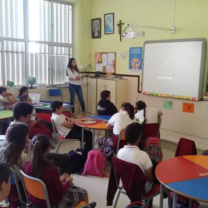 Casi un millar de escolares de Jerez de la Frontera reciben de la mano de farmacéuticos consejos para llevar a cabo una correcta protección solar
