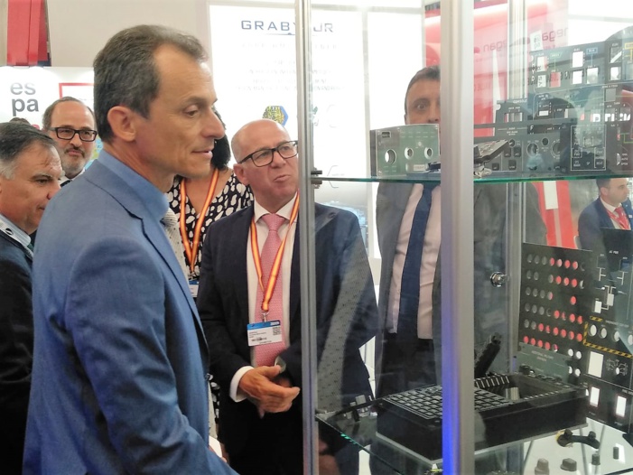 NOTA DE PRENSA: LA TECNOLOGÍA DE GRABYSUR, EN LA 53ª EDICIÓN DEL PARIS AIR SHOW NOTA DE PRENSA: LA TECNOLOGÍA DE GRABYSUR, EN LA 53ª EDICIÓN DEL PARIS AIR SHOW