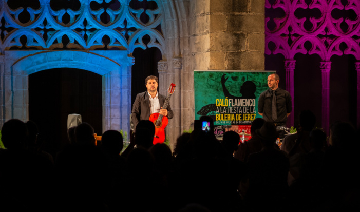 Nota prensa / Fotografías: ‘ENTRE MIS MANOS’, EL TESORO GUITARRÍSTICO DEL ARTISTA JEREZANO MANUEL VALENCIA, CLAUSURA CON ÉXITO EL II FESTIVAL INTERNACIONAL DE LA GUITARRA FLAMENCA DE JEREZ Nota prensa / Fotografías: ‘ENTRE MIS MANOS’, EL TESORO GUITARRÍSTICO DEL ARTISTA JEREZANO MANUEL VALENCIA, CLAUSURA CON ÉXITO EL II FESTIVAL INTERNACIONAL DE LA GUITARRA FLAMENCA DE JEREZ