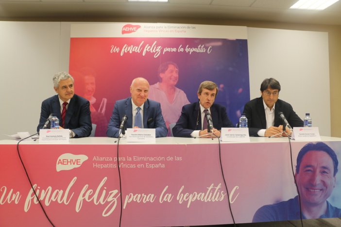 (Nota aclaratoria) La hepatitis C en España, una historia con "un final feliz" (Nota aclaratoria) La hepatitis C en España, una historia con "un final feliz"