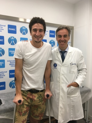 HUELVA // ANDRÉS LAMAS, JUGADOR DEL RECREATIVO ENTRE 2008 Y 2012, OPERADO CON ÉXITO DE LOS ISQUIOTIBIALES POR EL DOCTOR LÓPEZ-VIDRIERO HUELVA // ANDRÉS LAMAS, JUGADOR DEL RECREATIVO ENTRE 2008 Y 2012, OPERADO CON ÉXITO DE LOS ISQUIOTIBIALES POR EL DOCTOR LÓPEZ-VIDRIERO
