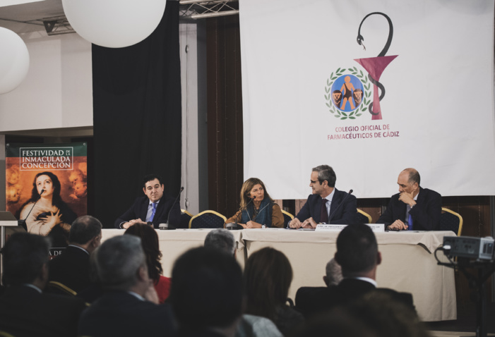 Los farmacéuticos gaditanos celebran la festividad de su patrona rindiendo homenaje a la labor de sus compañeros y a su compromiso con la salud de la población Los farmacéuticos gaditanos celebran la festividad de su patrona rindiendo homenaje a la labor de sus compañeros y a su compromiso con la salud de la población