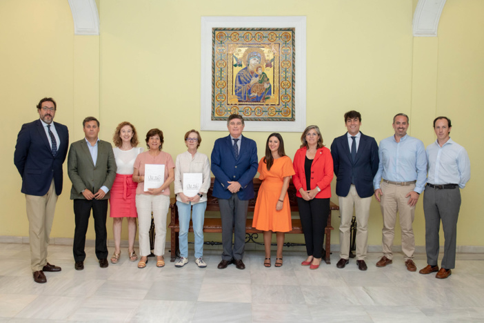 Las farmacias sevillana, distribuidoras e industria farmacéutica se unen para ofrecer protectores solares a precio reducido a personas con lupus Las farmacias sevillana, distribuidoras e industria farmacéutica se unen para ofrecer protectores solares a precio reducido a personas con lupus