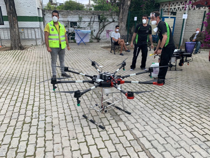 NOTA DE PRENSA: DESINFECCIÓN MEDIANTE DRONES EN EL CENTRO ROCHELAMBERT DE PERSONAS SIN HOGAR GESTIONADO POR LA FUNDACIÓN SAMU NOTA DE PRENSA: DESINFECCIÓN MEDIANTE DRONES EN EL CENTRO ROCHELAMBERT DE PERSONAS SIN HOGAR GESTIONADO POR LA FUNDACIÓN SAMU